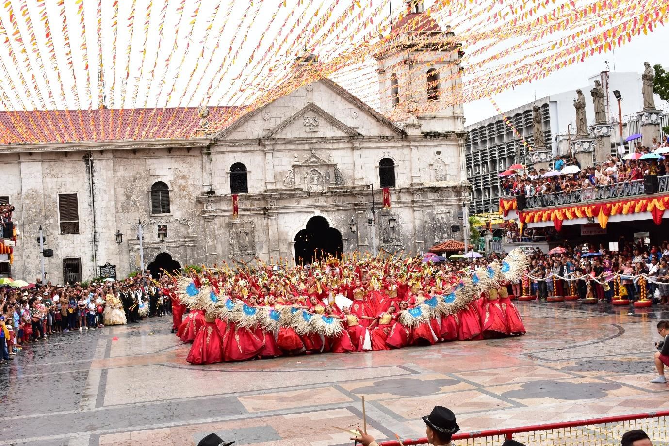 Basilica de Sto Nino.jpg